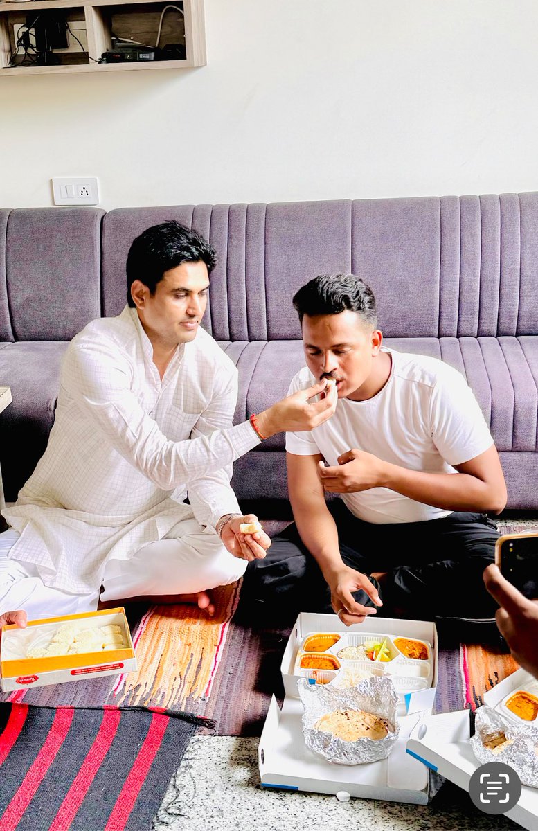 SHUBHAM REWAR (@shubhamrewar4u) on Twitter photo किशनगढ़ विधायक बड़े भाई डॉ.विकास जी चौधरी को जन्मदिन की हार्दिक बधाई एवं शुभकामनाएँ ।
<a href="/DrVikasAjmer/">Dr. Vikash Choudhary</a> किशनगढ़ विधायक बड़े भाई डॉ.विकास जी चौधरी को जन्मदिन की हार्दिक बधाई एवं शुभकामनाएँ ।
<a href="/DrVikasAjmer/">Dr. Vikash Choudhary</a>