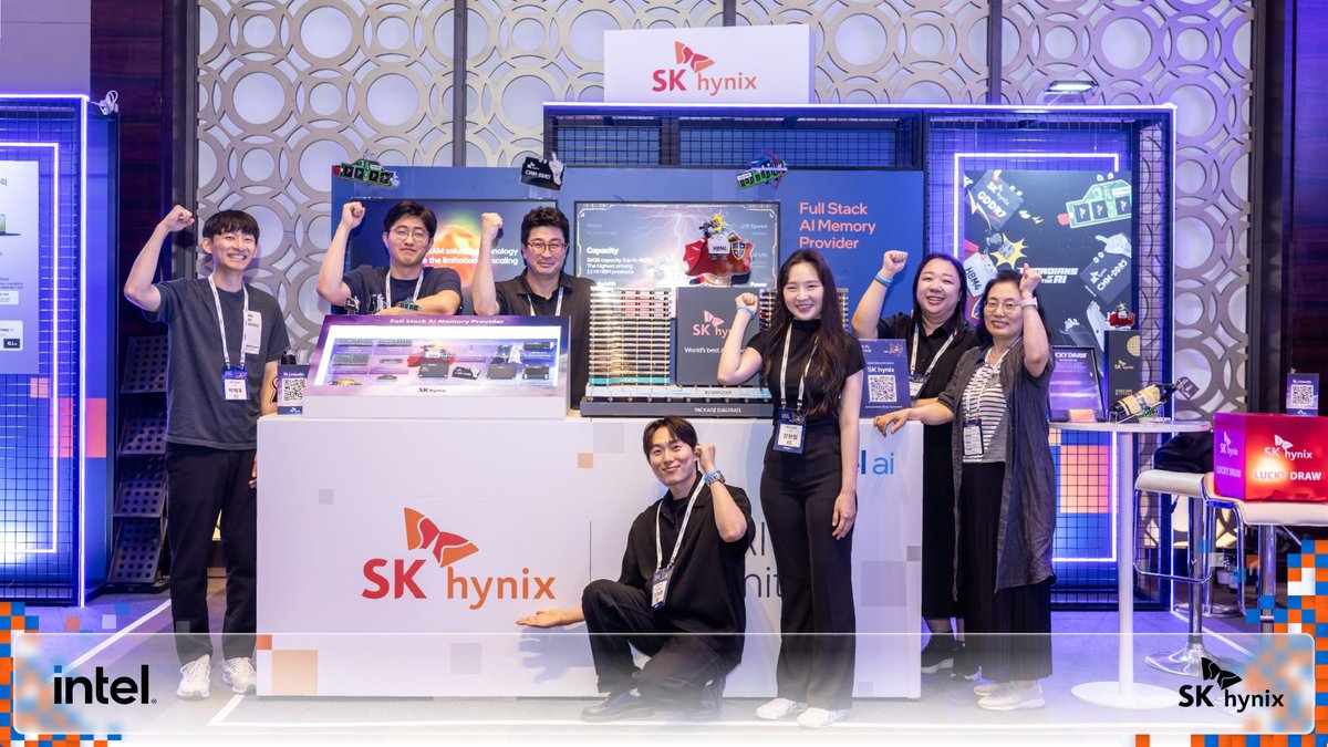 Have you seen the full story of <a href="/SKhynix/">SK hynix</a> at the Intel AI Summit? Meet the team that brought it all to life—from cutting-edge product showcases to expert sessions and everything in between.
 
#SKhynix #IntelAISummit #AI #TeamSKhynix #OneTeam