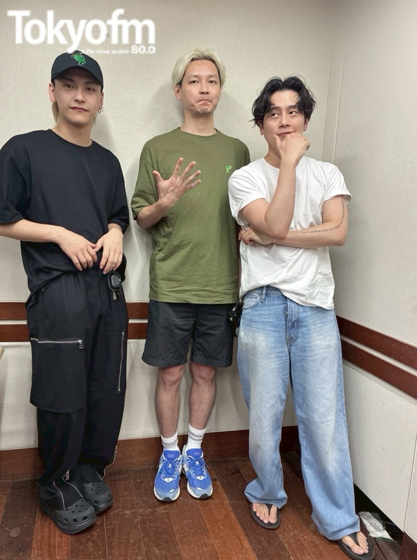 #BLACKIRIS のビースラッシュラジオ
<a href="/BLACKIRIS_info/">【公式】BLACK IRIS</a>

今回は #河原佑樹、そしてゲストにPOISON GIRL BANDの吉田大吾(<a href="/daigo7944/">吉田大吾</a>)さんが登場！
風道はアドバイスを元に大喜利に挑戦!?
一方、河原はガチ相談⁉
是非お聴き下さい！

🎧audee.jp/voice/show/107…
<a href="/BLACKIRIS_SEN/">風道 千</a> <a href="/BLACKIRIS_YUKI/">河原 佑樹</a> #ビースラ