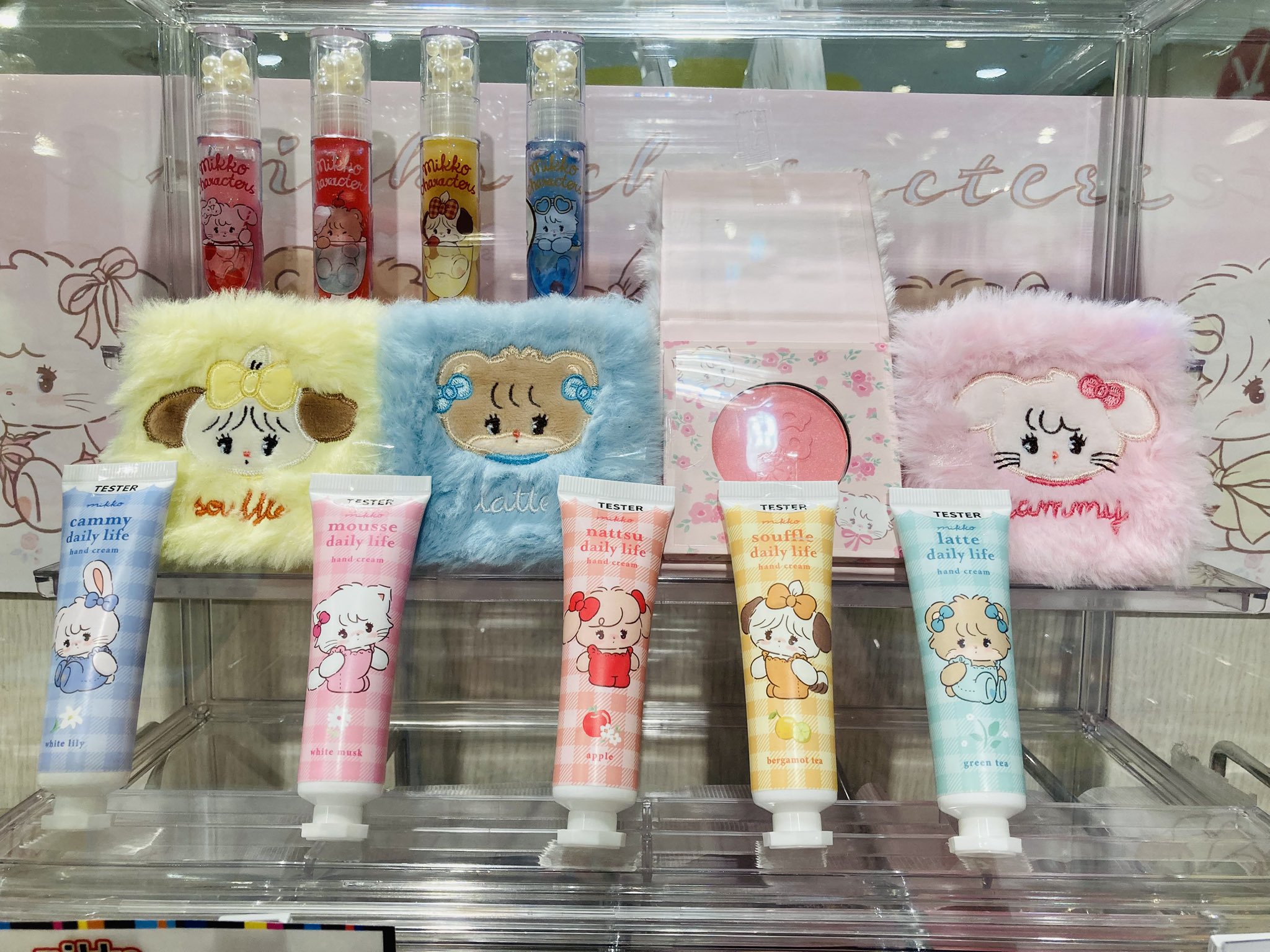 mikko ふわふわチーク 4種 mikkoキャラクター