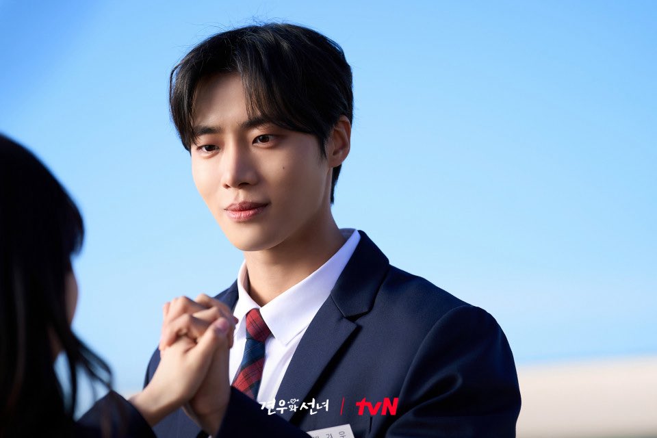 📸 #HeadOverHeelsEp3 still cuts 

#HeadOverHeels #ChooYoungwoo #ChoYiHyun