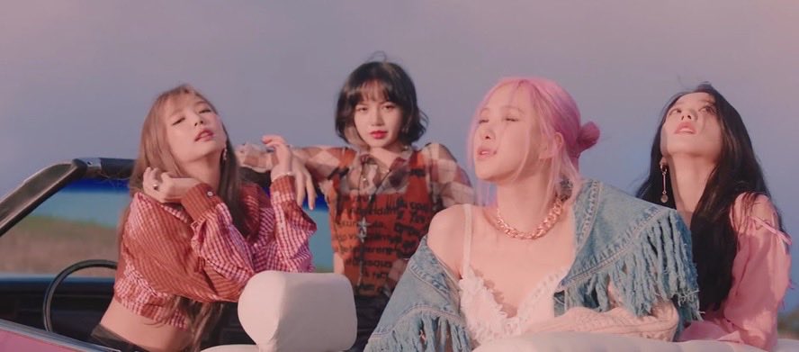dailyenhapink's tweet photo. we miss bangers from pass the mic and lovesick girls #ENHYPEN  #BLACKPINK https://t.co/JpPpL4LIC2