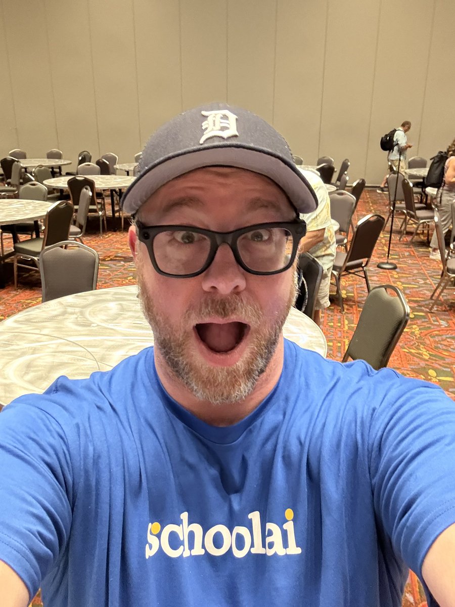 This is my face of surprise as I found out I WON the 2025 #ISTELive EdTech Smackdown! Showcasing <a href="/GetSchoolAI/">SchoolAI</a> Spaces!