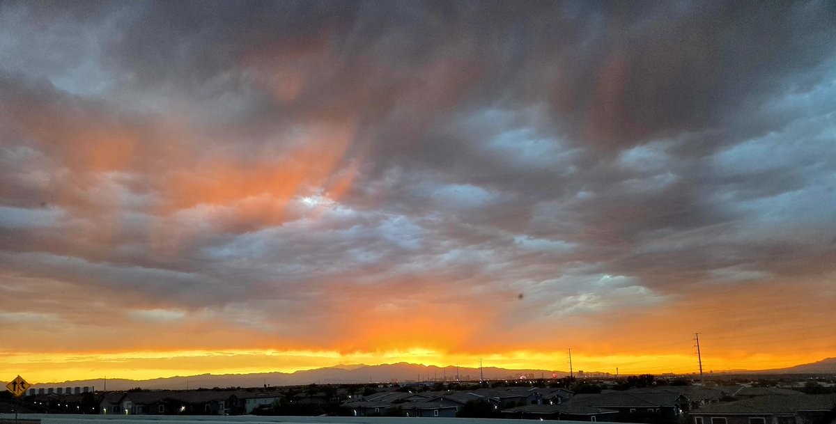 8pm Las Vegas sunsets cant be beat