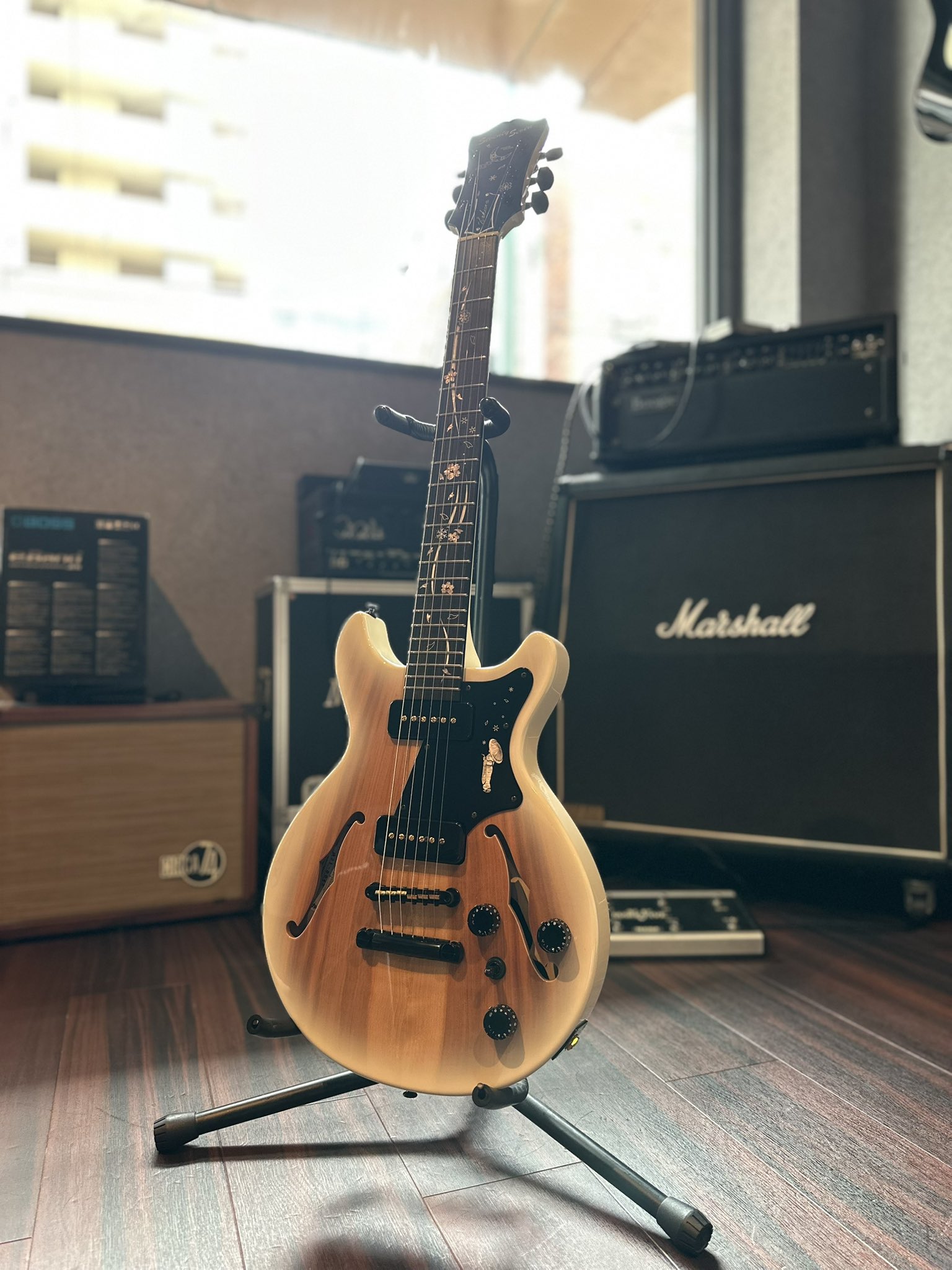 Guitar Shop TONIQ on X: 