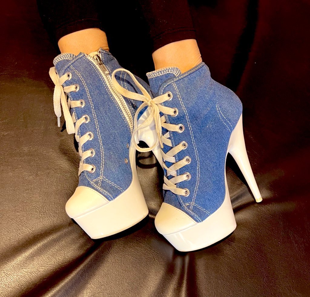 Imagine your lips wrapped around my heels.