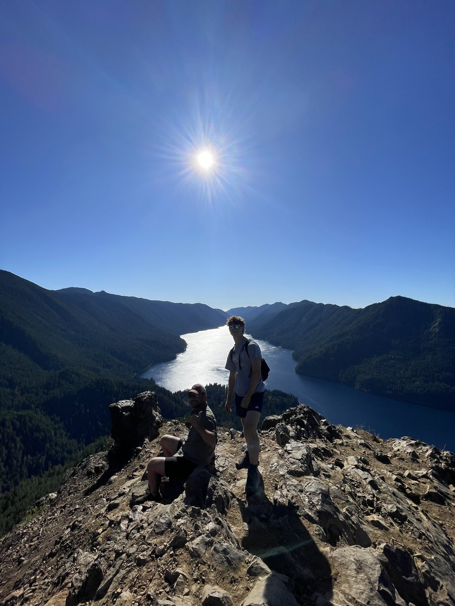 LukeFrey18Ox's tweet image. Great time with the family in Olympic National Park. 2,100 foot climb today to this beautiful spot at Lake Crescent!