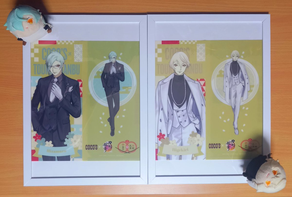 14_Lapi's tweet photo. ((＊´艸`))くふふ
お腹はち切れんばかりにガンバったかいあって推しが舞い降りた。
ありがとう🌺ありがとう🌺

A4クリアファイル対応フレームが横幅はちょうど良かった。

#ココス × わんぱく！#刀剣乱舞🌸
#ココスで誉なとうらぶの周年 https://t.co/RqeNqCpUAy