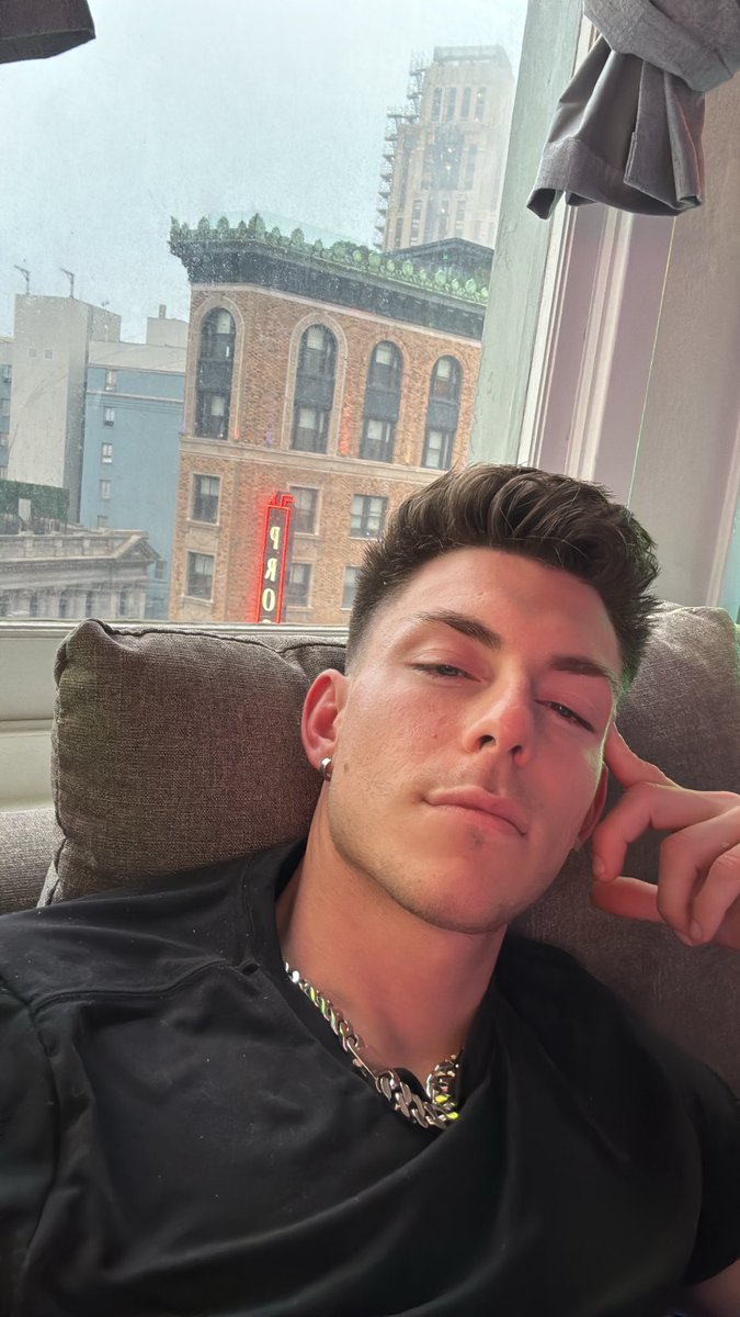 Sorry for being MIA the last few weeks. Have been balls deep in work and haven’t had time for anything else. Will get back to posting more soon.