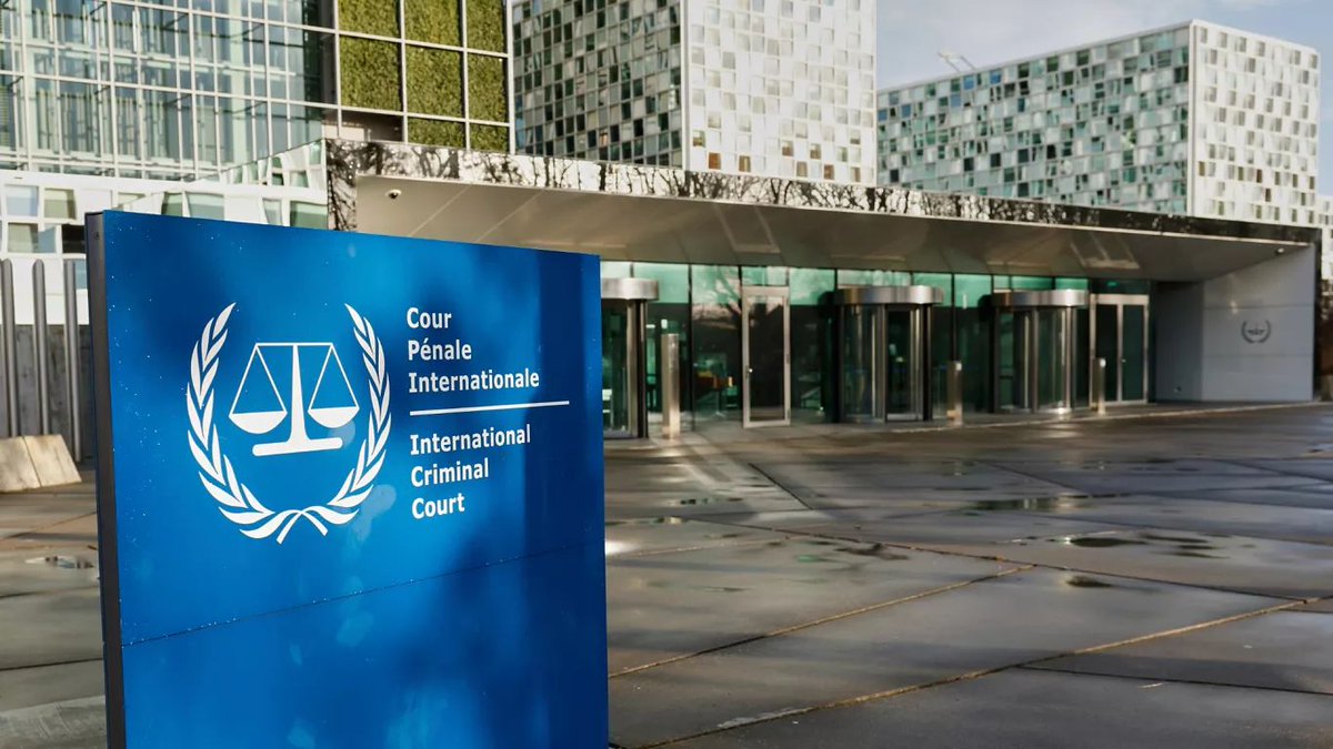 CONSEJOSIAC's tweet image. 🚨 La Corte Penal Internacional fue víctima de un ciberataque durante la cumbre de la OTAN en #TheHague 🇳🇱.

El ataque es descrito como “sofisticado” y pone en jaque investigaciones clave de justicia global. Te cuento lo que se sabe 🧵👇
#Ciberseguridad #ICC