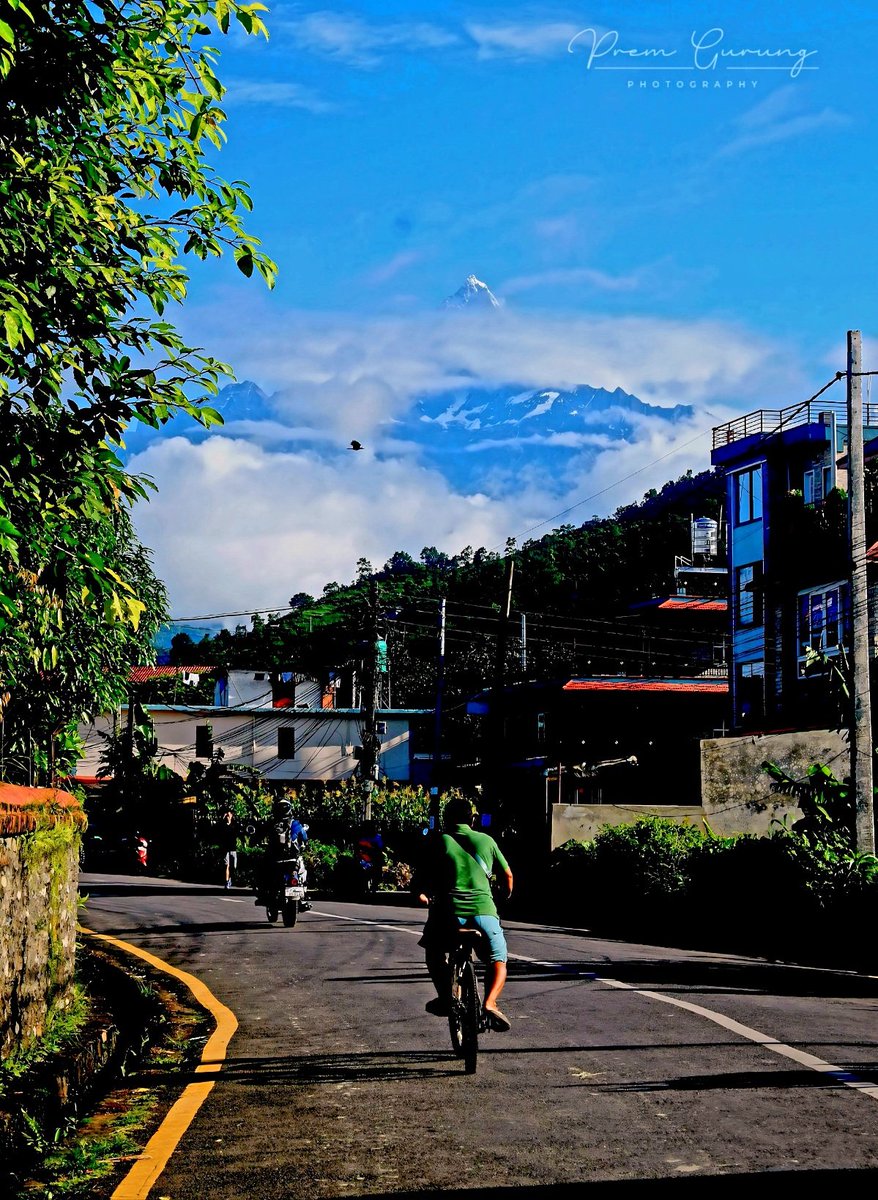 PremPahchu's tweet image. गन्तव्य आ-आफ्नै । 🚲️🛵👣🦅
#माछापुच्छ्रे #पोखरा
#prempahchuphotography