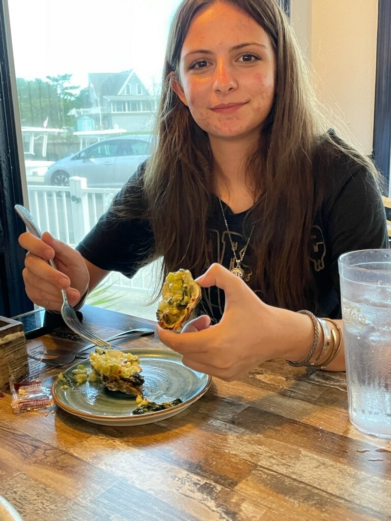 afcbsupporter's tweet image. Thing 2 won&apos;t eat a hamburger or a taco. Oysters? Apparently they are good to go. My parents are a good influence on her.