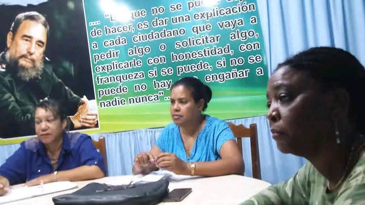 YanetsyTerry's tweet image. #ProvinciaGranma. En el municipio #Pilon evaluamos los impactos de la sequía en el abastecimiento de agua a la población, adoptando medidas para su mitigación. #ConLaFuerzaDeLaUnidad. @PartidoPCC @AsambleaCuba @PresidenciaCuba @GobiernoCuba @GobiernoGranma @INRHCuba @InesMChapman