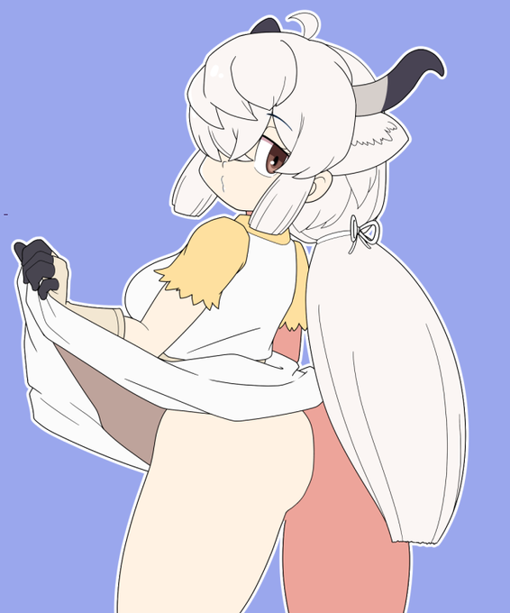 線画と下塗りが大体終わる 
塗はさっぱり目でいこう

後ろ髪と尻の前後関係が分からない 