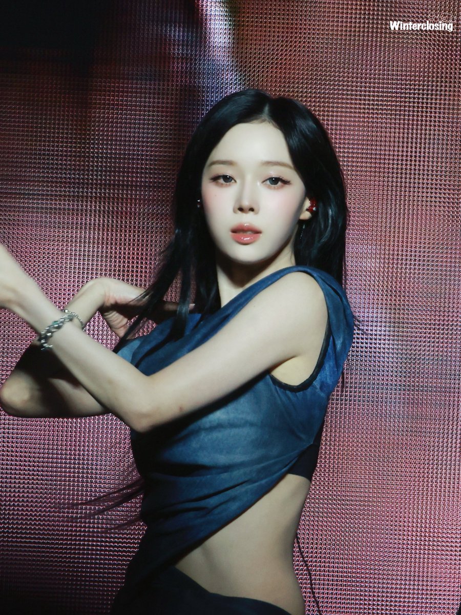 kwtclosing0101's tweet image. 250628 SMT London

#aespa  #æspa #에스파 
#WINTER #윈터