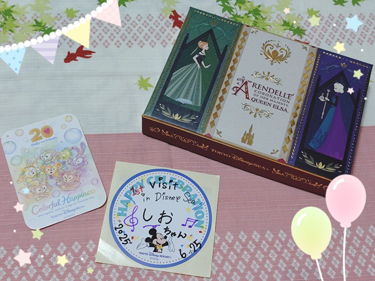 そしてそして✧*。◝(*'▿'*)◜✧*。

数分目を離した隙に、お友達がキャストさんに声をかけてこれを貰ってくれてたんです🌟💫🌟💫
シー初記念にってฅ^>ω<^ฅ

彼女のエスコート力は終始、天元突破してましたね(ㆁωㆁ*)

あっ、お土産（自分用）はもうすっかり美味しく頂きました😋