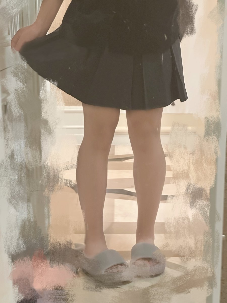 光腿+小短裙..好凉快～
#可爱の男孩子 #短裙 #男娘