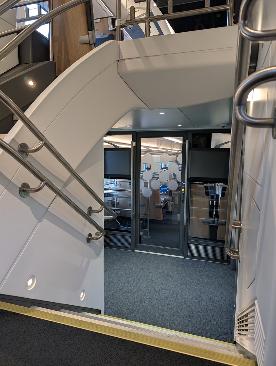 gamedin_77's tweet image. So far so good. Kom i väg i dag i alla fall. Lite mer utvilad i dag än i går. Önskar alla en grym mitt i veckan dag för de ska jag ha! Tjäääna! 

#oftoworkwego✅ #alwyaslookonthebrightsideoflife💜