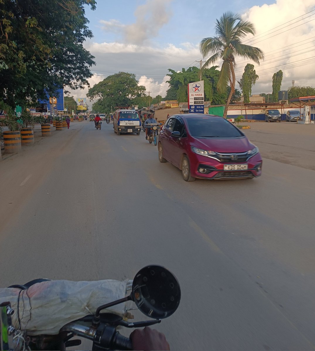 Zero traffic jam in Malindi. Obey traffic rules. 
<a href="/loddca/">Long Distance Drivers and Conductors Association</a> <a href="/motoristsoffice/">Motorist Association</a> <a href="/RSAIKenya/">Road Safety Awareness Initiative (Kenya)</a> <a href="/BusWorldTZ/">𝔹𝕦𝕤 𝕎𝕠𝕣𝕝𝕕 𝕋𝕒𝕟𝕫𝕒𝕟𝕚𝕒 🇹🇿</a>