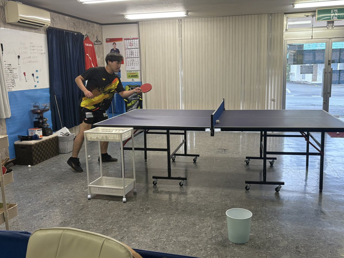 水足大志🏓 アンカー卓球スクール (@mizuashi_anchor) on Twitter photo 長野県塩尻市に来てます!🚙
塩尻市で唯一の卓球場【アンカー塩尻】!🏓
店長の望月コーチが本日も元気良くレッスンをしています!😊✨
<a href="/Ryudai__tt/">望月 龍大【アンカー卓球スクール塩尻】</a>
塩尻!いや長野で卓球をするなら「アンカー塩尻」へぜひお越しください!🌈 長野県塩尻市に来てます!🚙
塩尻市で唯一の卓球場【アンカー塩尻】!🏓
店長の望月コーチが本日も元気良くレッスンをしています!😊✨
<a href="/Ryudai__tt/">望月 龍大【アンカー卓球スクール塩尻】</a>
塩尻!いや長野で卓球をするなら「アンカー塩尻」へぜひお越しください!🌈