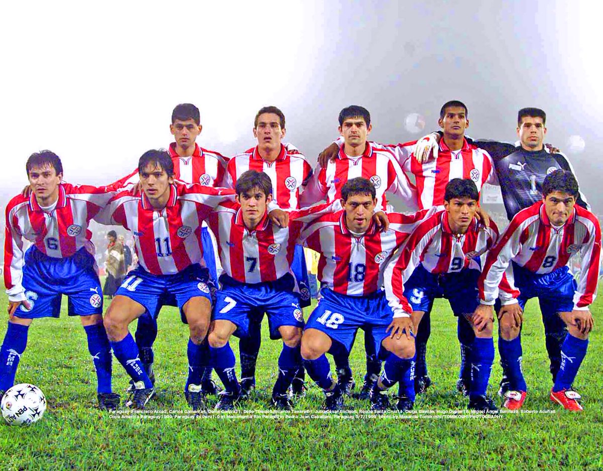 Paraguay:FranciscoArce2,CarlosGamarra4,DenisCaniza21, DelioToledo5,RicardoTavarelli1,JulioCésarEnciso6, RoqueSantaCruz11, DiegoGavilán,HugoOvelar18, MiguelÁngelBenítez9,RobertoAcuña8
CopaAmericaParaguay1999, Paraguay1-0Peru  5/7/1999
photo Masahde Tomikoshi/TOMIKOSHI PHOTOGRAPHY