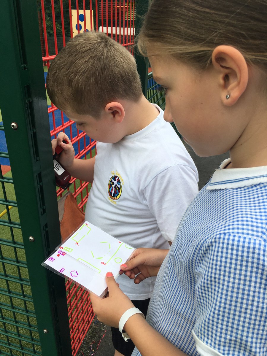 stjosephshx3's tweet image. Year 3 had great fun putting their orienteering and teamwork skills to the test yesterday during their PE lesson.