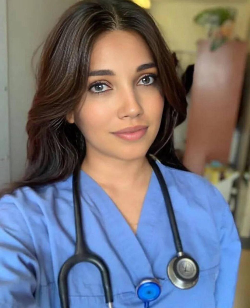 Im 39 | Single doctor from Canada 🇨🇦