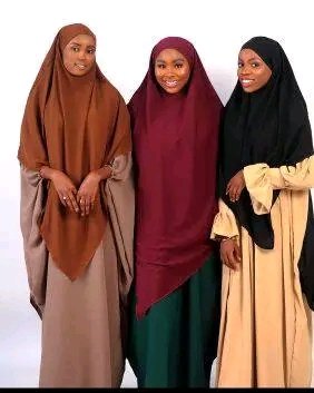 hafsoh_155's tweet photo. "‘Modesty is part of faith.’ Prophet Muhammad (SAW)
At Ahmad Modest Wears, we believe every stitch is an act of intention.
May your outfit speak of your strength and your serenity🌿
Price:13,500 each
Location: Owo ondo state
Whatsapp:08127277382
#WisdomWednesday #ModestyInStyle https://t.co/LCGD1AmPYm