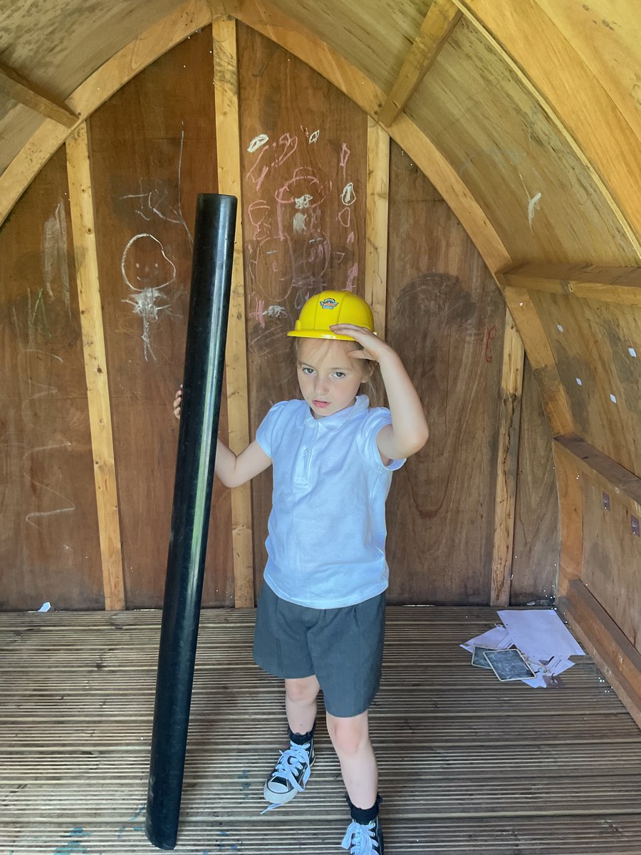 Orchards_School's tweet image. Today we became little builders outdoors with our friends! Using hammers and screwdrivers, we not only strengthened our fine motor skills, but also learned the importance of taking turns and sharing tools. @BrightFuturesET
#BuildingFriendships #FineMotorSkills #SocialDevelopment