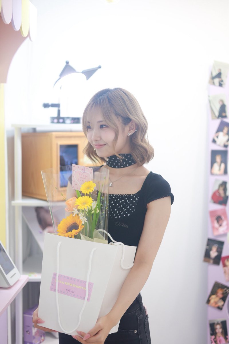 For_MADEIN's tweet image. 250702 나고미 생일

생일축하해😘

#나고미 #메이딘 #MADEIN
#BlossomCode 
#Happy_NAGOMI_Day