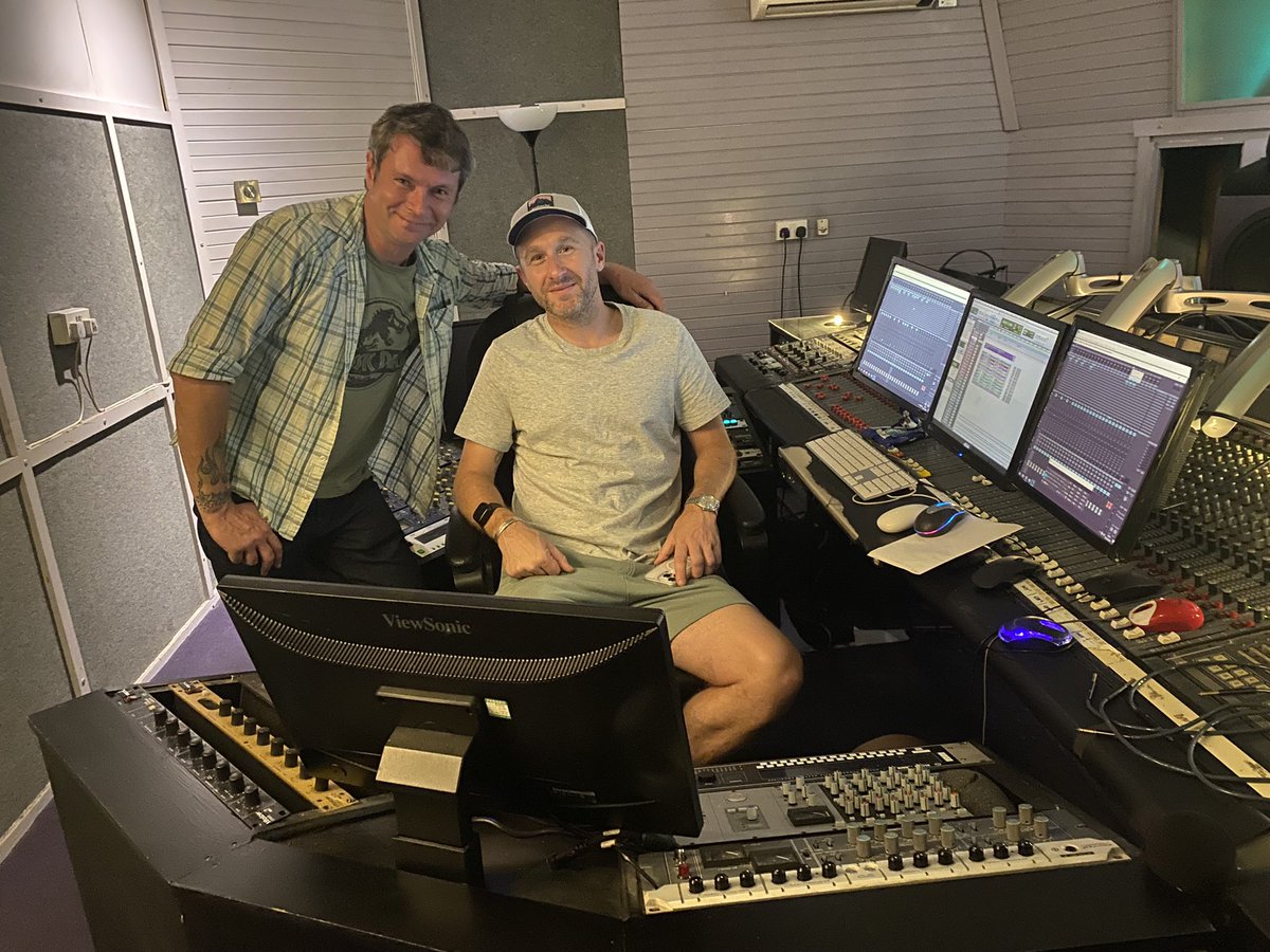 Paul Twohig - Pro2 Recording Studio (@pro2studios) on Twitter photo 