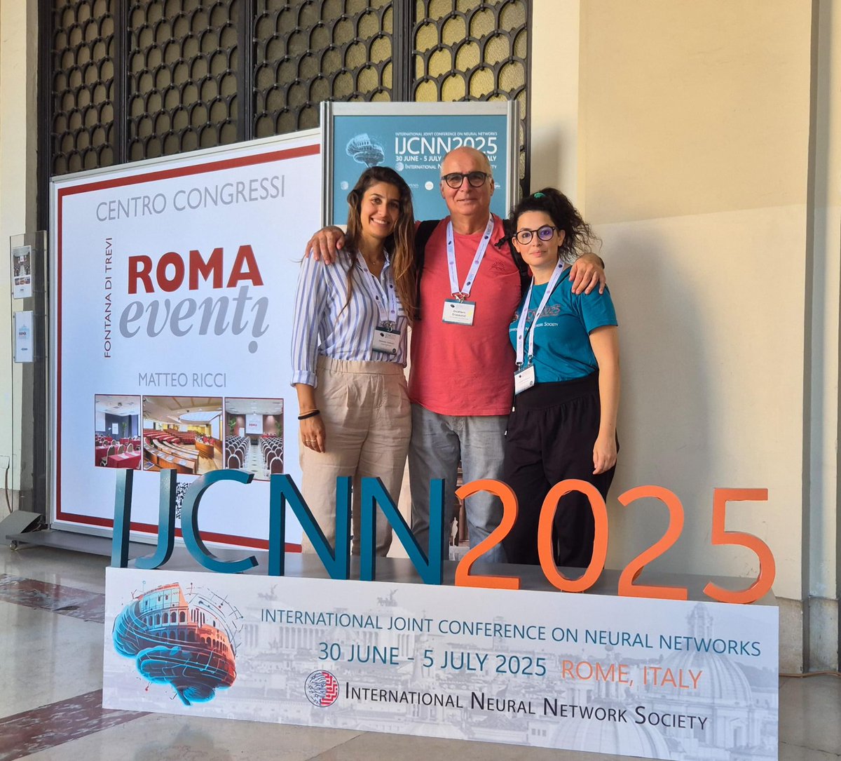GGrassucci's tweet photo. #IJCNN, la famiglia più rappresentata! 😄 https://t.co/BjjEiUHtoV