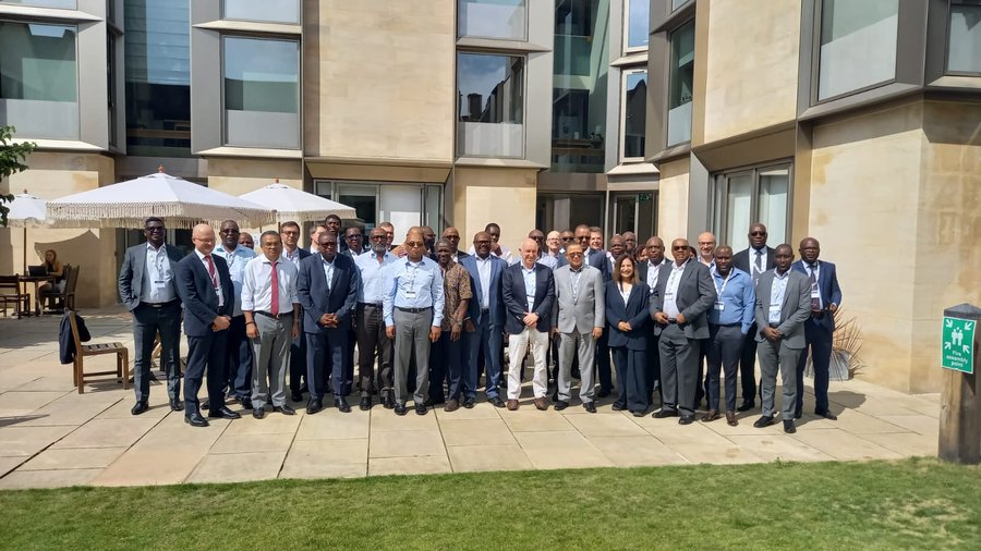 Central Bank of Rwanda (@centralbankrw) on Twitter photo This week, the Deputy Governor <a href="/Dr_JNsengiyumva/">Dr. Justin Nsengiyumva</a> participated in the 2025 Central Bank Governors’ Roundtable for African Central Banks hosted by the Center for the study of African economies <a href="/UniofOxford/">University of Oxford</a>.
Discussions focused on the state of African economies, cross-border This week, the Deputy Governor <a href="/Dr_JNsengiyumva/">Dr. Justin Nsengiyumva</a> participated in the 2025 Central Bank Governors’ Roundtable for African Central Banks hosted by the Center for the study of African economies <a href="/UniofOxford/">University of Oxford</a>.
Discussions focused on the state of African economies, cross-border