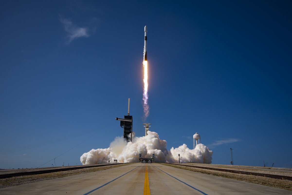 eumetsat's tweet image. WHAT...A...LAUNCH! 🚀
We're thrilled at yesterday's successful MTG-S1 & Sentinel-4 launch, congrats to all teams & partners involved 👏
MTG-S1 will deliver vital atmospheric data for earlier, more accurate warnings - helping protect lives & infrastructure.
📷 Images by SpaceX