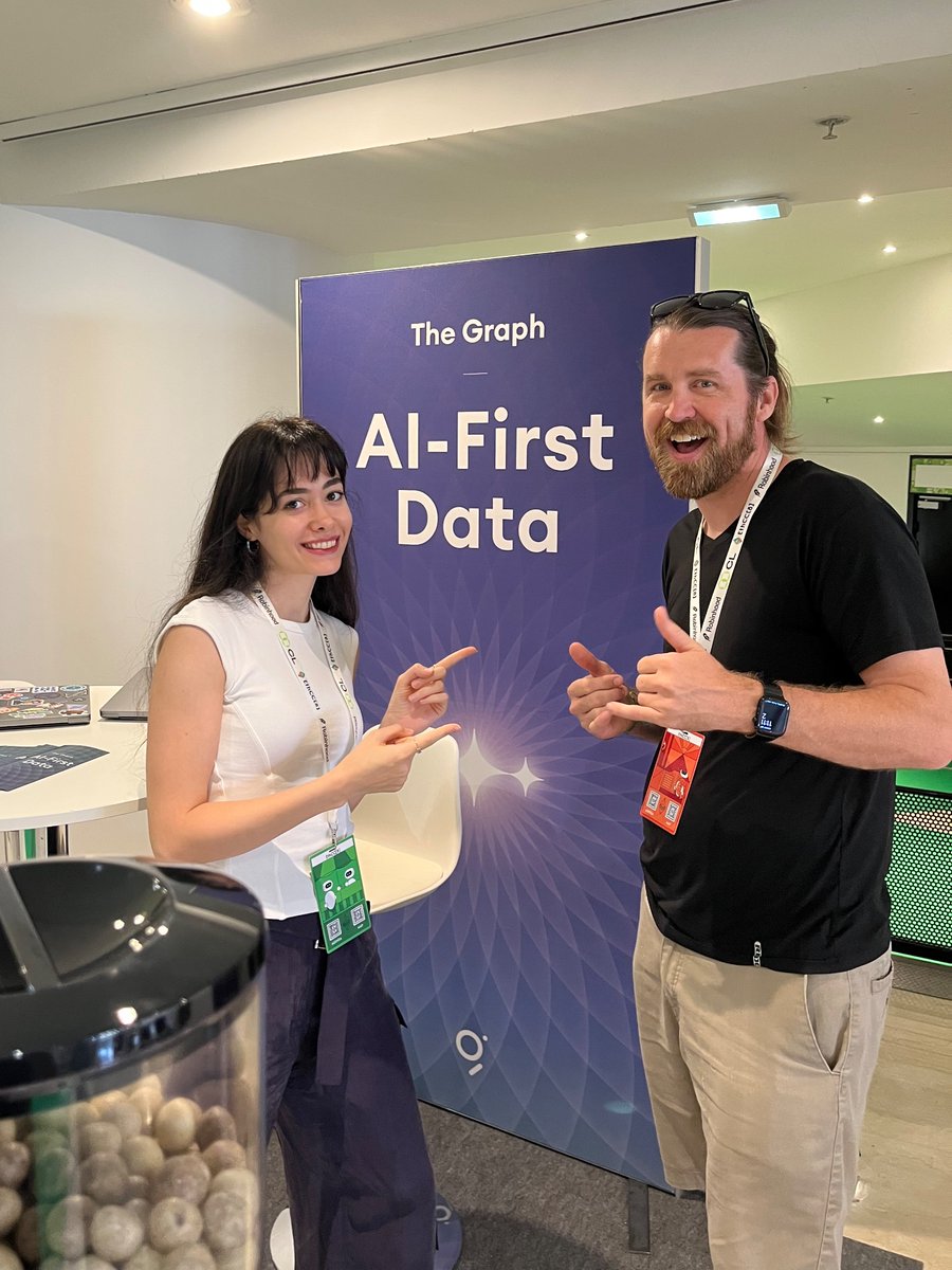 sahra_bn's tweet image. Come to The Graph’s booth at EthCC if you want to consume blockchain data.. or M&amp;amp;Ms 🙃
