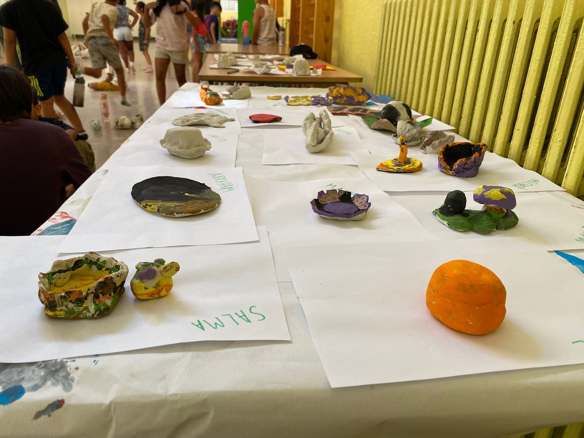 Més d’un centenar d’infants de diferents escoles de #Badalona participen aquest juliol en el projecte “Casal al barri” de <a href="/lasalutalta/">Fundació Salut Alta</a>. Un casal d’estiu per garantir un espai de lleure amb activitats lúdiques i educatives que es desenvolupen a l’Escola Feliu i Vegués