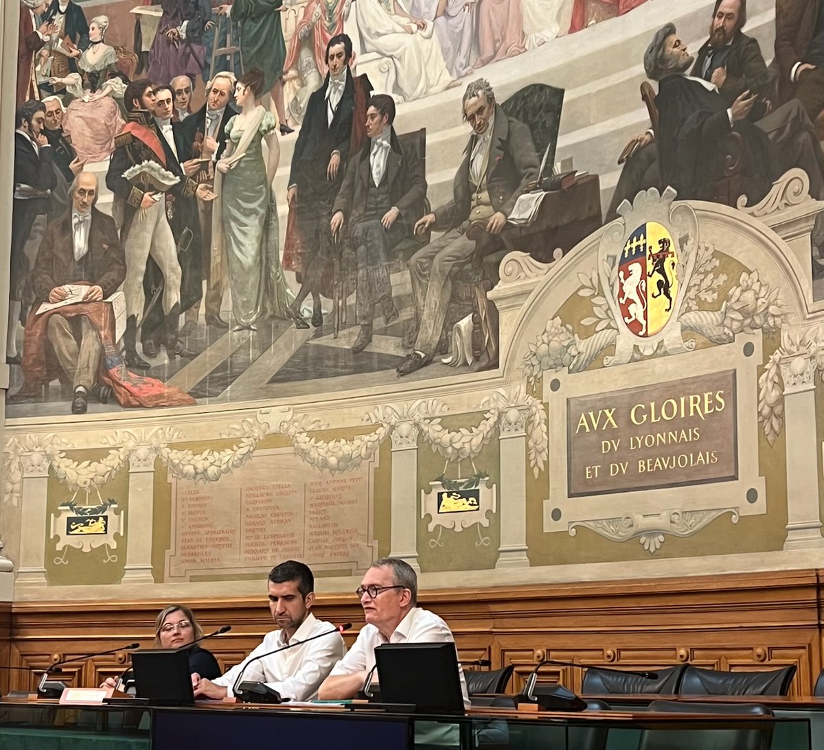 #TerritoiresSanté📍69 | Participation de l’ARS Auvergne-Rhône-Alpes au forum des élus locaux du Rhône
🤝 Aux côtés du Département et des intercommunalités, l’ARS a présenté les solutions pour accompagner les communes face à la désertification médicale.