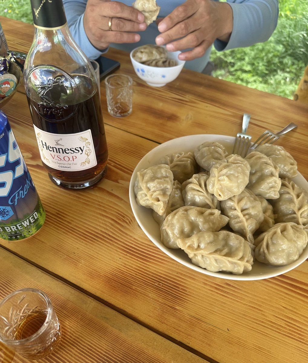 Халуунд халуун л юм хэрэглэчихлээ яадын байгаан🙏