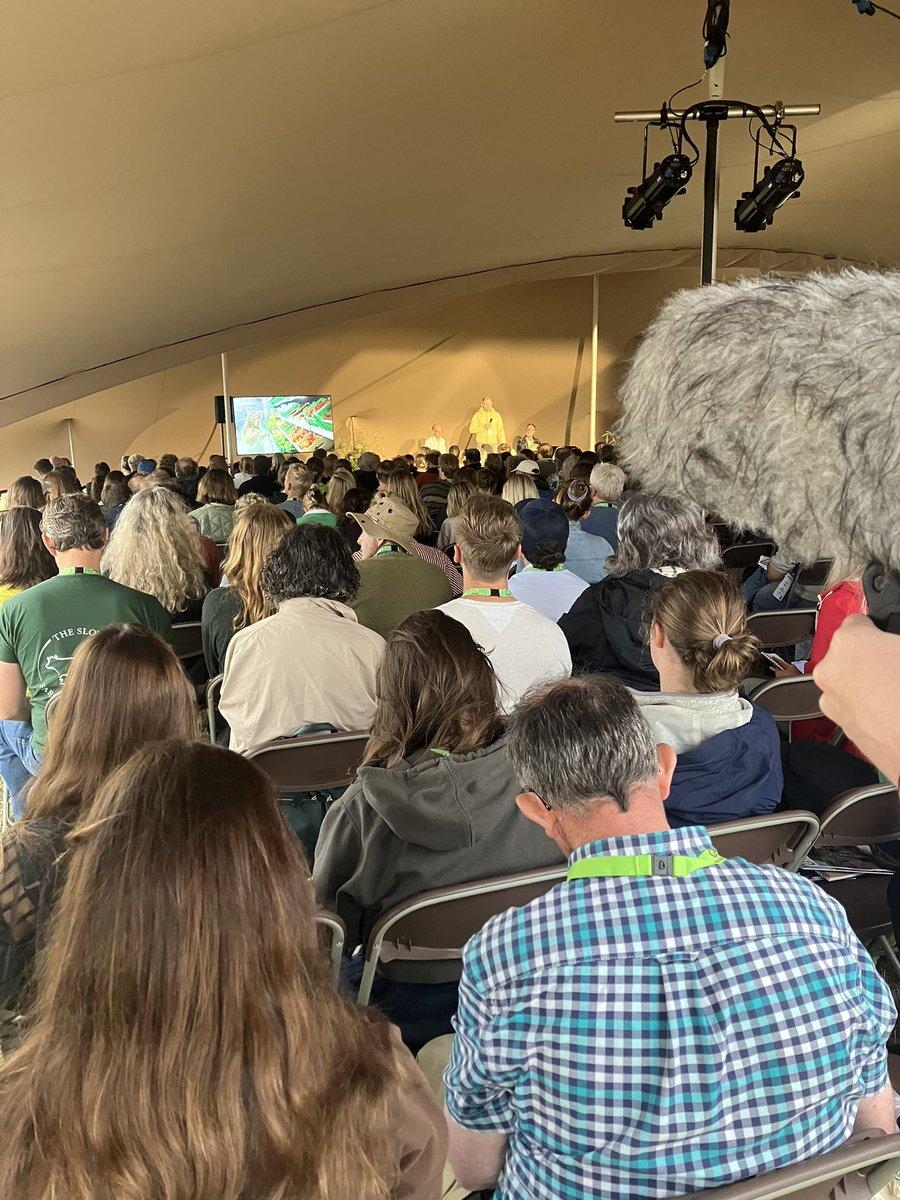 Today’s office - with <a href="/BBCFarmingToday/">Farming Today</a> <a href="/Groundswellaguk/">Groundswell</a>