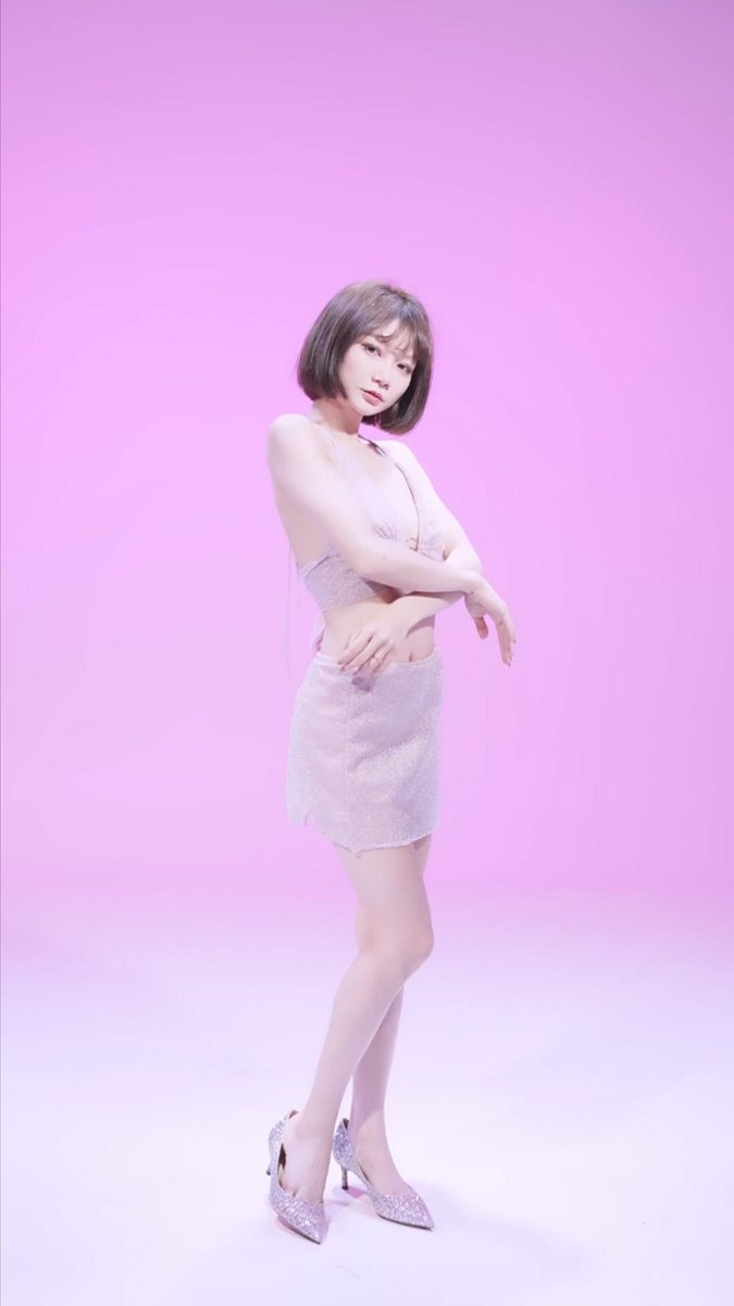 奔赴那片小树林 tweet media