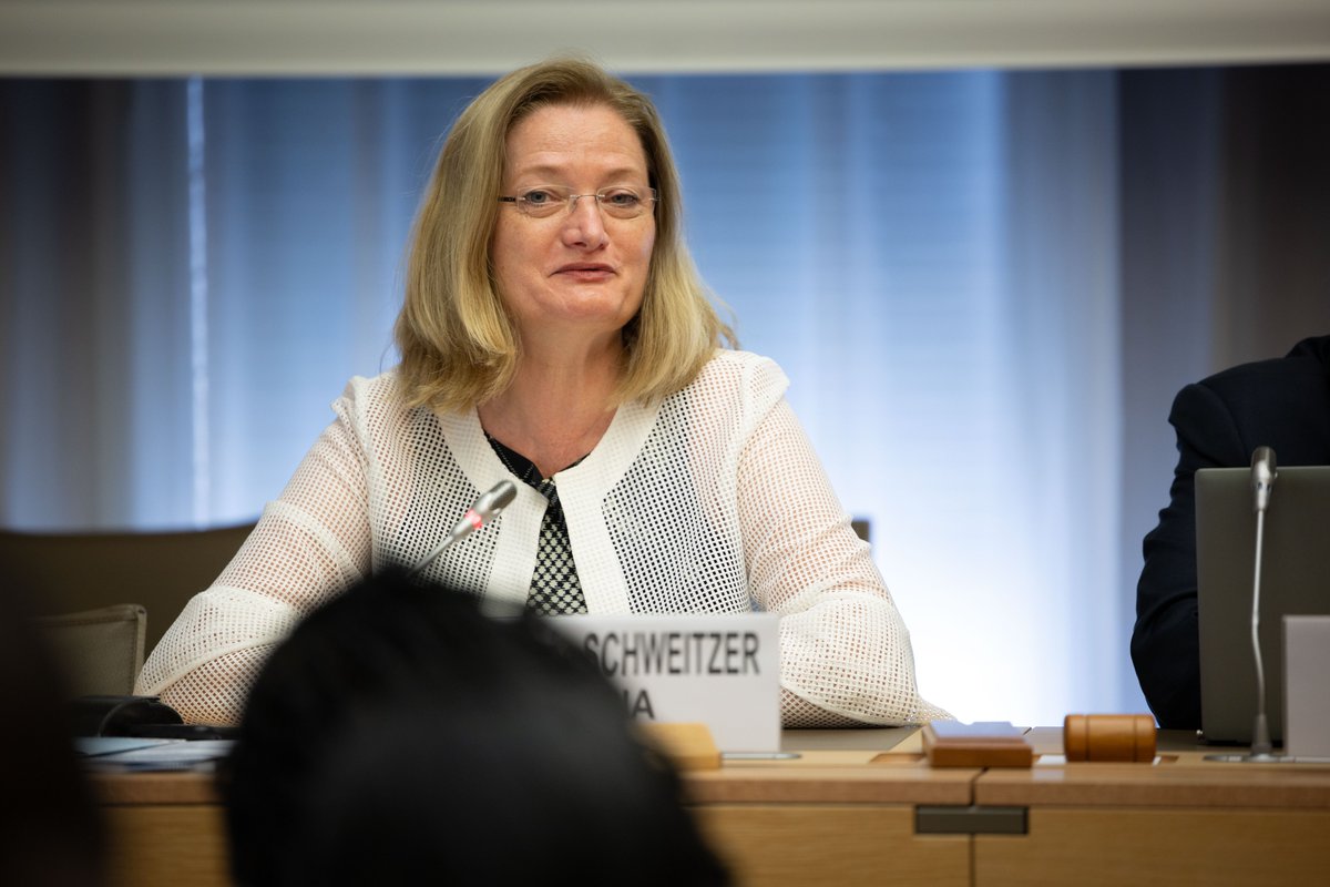 Ständige Vertretung Österreichs bei WTO in Genf (@standigeg) on Twitter photo Jahresmeeting der Geberländer des @WTO-Lehrstuhlprogramms mit <a href="/AustriaUNGeneva/">Austria UN Geneva</a>-Botschafterin Désirée Schweitzer. Das Bundesministerium für Wirtschaft, Energie und Tourismus unterstützt 2025 mit 200.000 Euro Entwicklungsländer und am wenigsten entwickelte Länder im Bereich Handel. Jahresmeeting der Geberländer des @WTO-Lehrstuhlprogramms mit <a href="/AustriaUNGeneva/">Austria UN Geneva</a>-Botschafterin Désirée Schweitzer. Das Bundesministerium für Wirtschaft, Energie und Tourismus unterstützt 2025 mit 200.000 Euro Entwicklungsländer und am wenigsten entwickelte Länder im Bereich Handel.