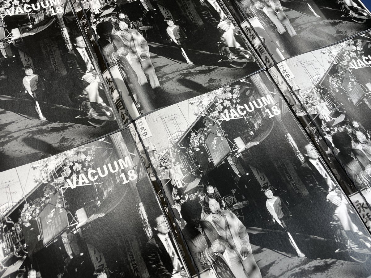 810gallery's tweet image. VACUUM 18が完成しました。
7/10に発行です。
