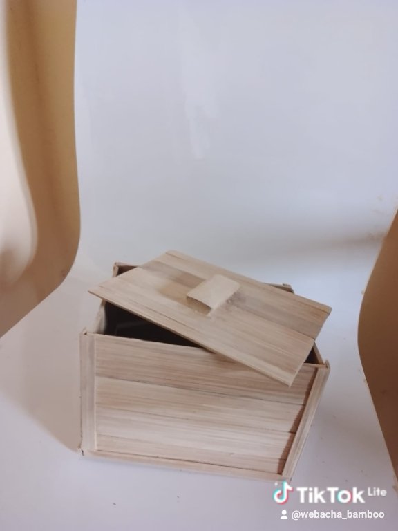 WebachaS's tweet photo. ✨ From Nature, With Intention
Swipe through to discover what we’re crafting at Webacha, earth-loving, soul-soothing, locally made bamboo pieces. 🌿

Every piece tells a story.
Every detail is handmade.
Every home deserves this kind of love.

👉🏾 Tap, swipe, feel the vibe. https://t.co/Mtc9D9w0dB