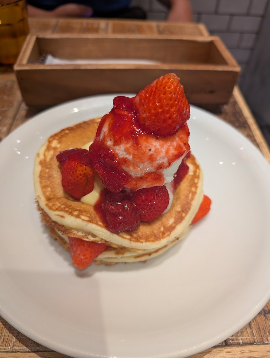ステラプレイスでパンケーキ食べました