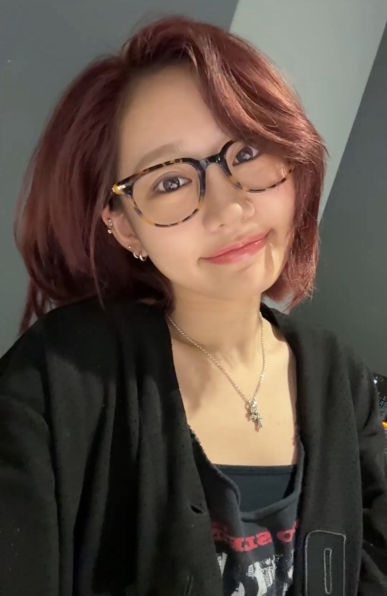 #쥴블 쥴리 와따~~ 잠깐 연습 가기 전에 켰대 ///