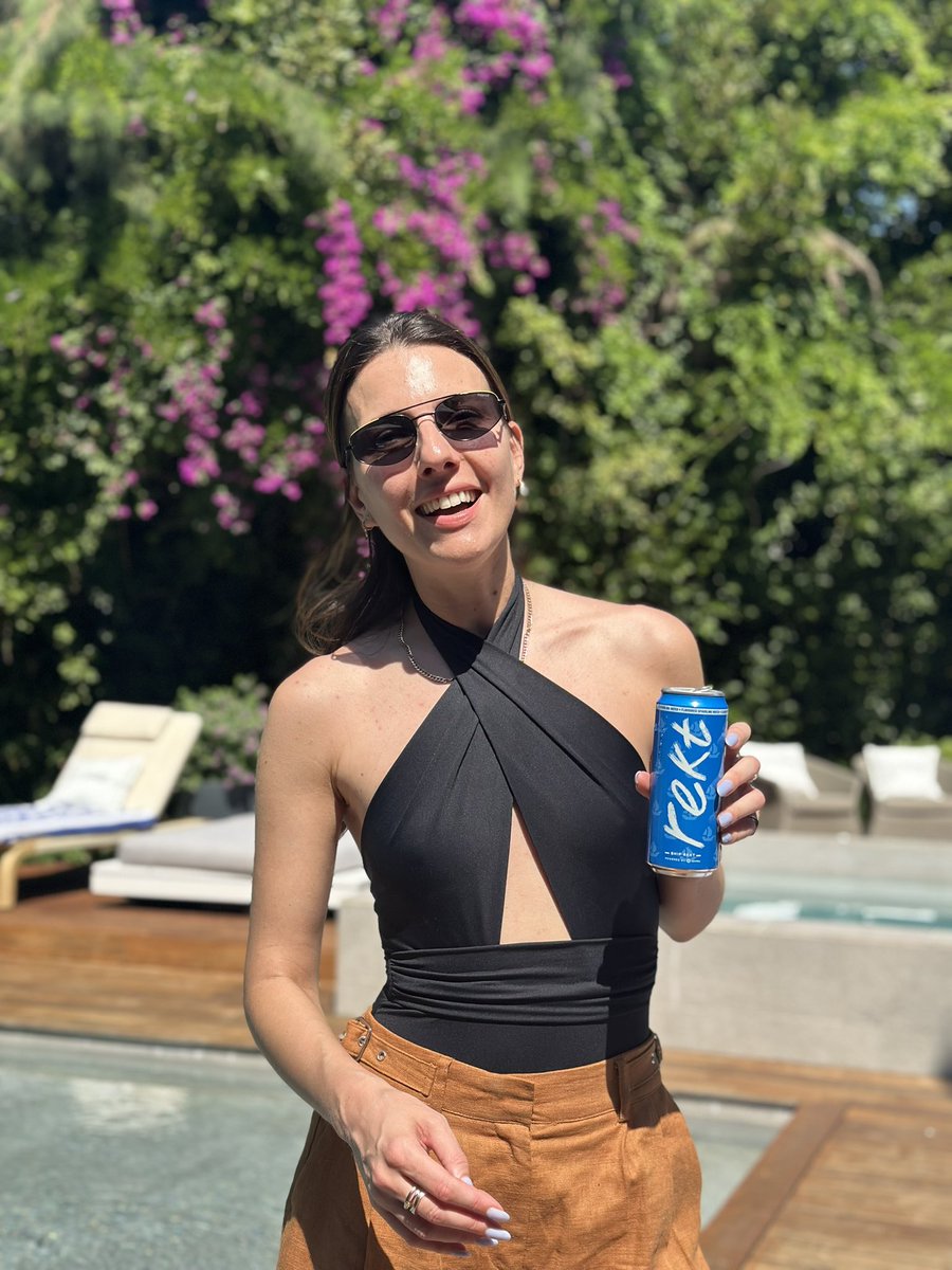 Paulacomesfirst's tweet image. GM GM psyched to be getting @rektdrinks again 🙌🏻
@Zebu_live @Flight3official @EthCC