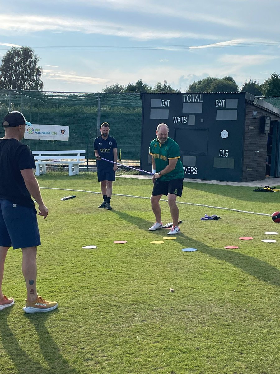 CheshireCB's tweet image. Great turn out for a hot and humid Strength & Conditioning workshop at Alvanley CC.
Big thanks to Amy who did a great job putting it together and delivering.
#cricket