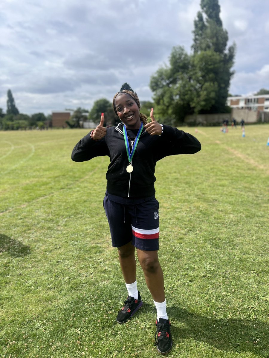 Michelle 🥇 in the girls 300m 

<a href="/qmgs1554/">QMGS</a>