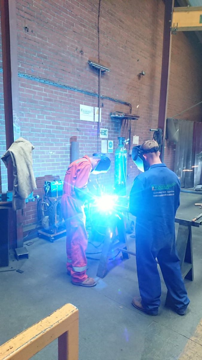 Students from <a href="/HHS_School/">Heritage High School</a>, <a href="/bolsover_school/">The Bolsover School</a>, <a href="/FrederickGent/">Frederick Gent School</a> &amp; <a href="/shireacademy/">Shirebrook Academy</a> had another great day on the #FusionLearning programme!

Despite the heat 🥵, their dedication stood out. Dan from <a href="/EngLearnUK/">Engineered Learning</a> was impressed! 💪👏

#Engineering #Welding #Employability
