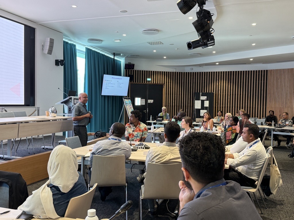 IARCWHO's tweet photo. Day3⃣ of #IARCSummerSchool Prevention Module began with a lecture on #CervicalCancer screening, followed by a debate on #AI in #cancer diagnosis – innovation Vs accessibility & ethics.
Participants are translating theory into practice!
Want to know more? https://t.co/C8jS5dvZm9 https://t.co/NYxFOg47Tn